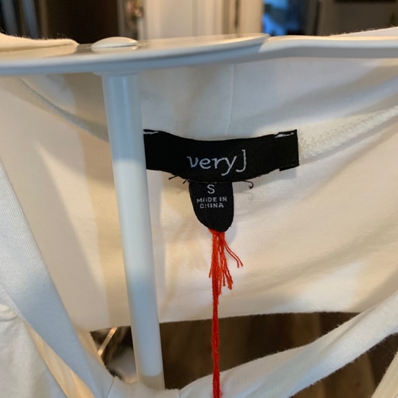 Very‎ J open keyhole back dress. NWT. - Picture 2 of 3